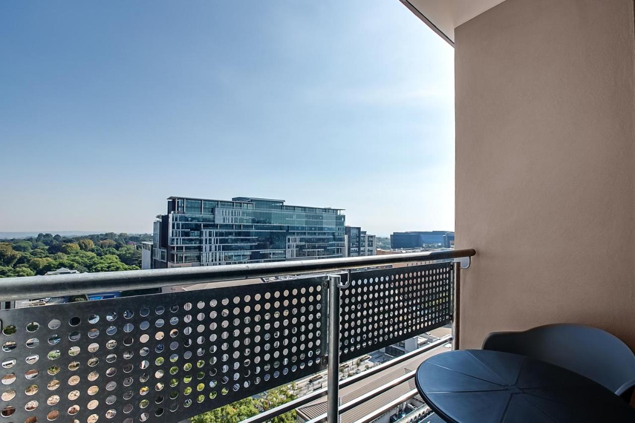 The Median Serviced Apartment Collection Йоганнесбурґ Екстер'єр фото